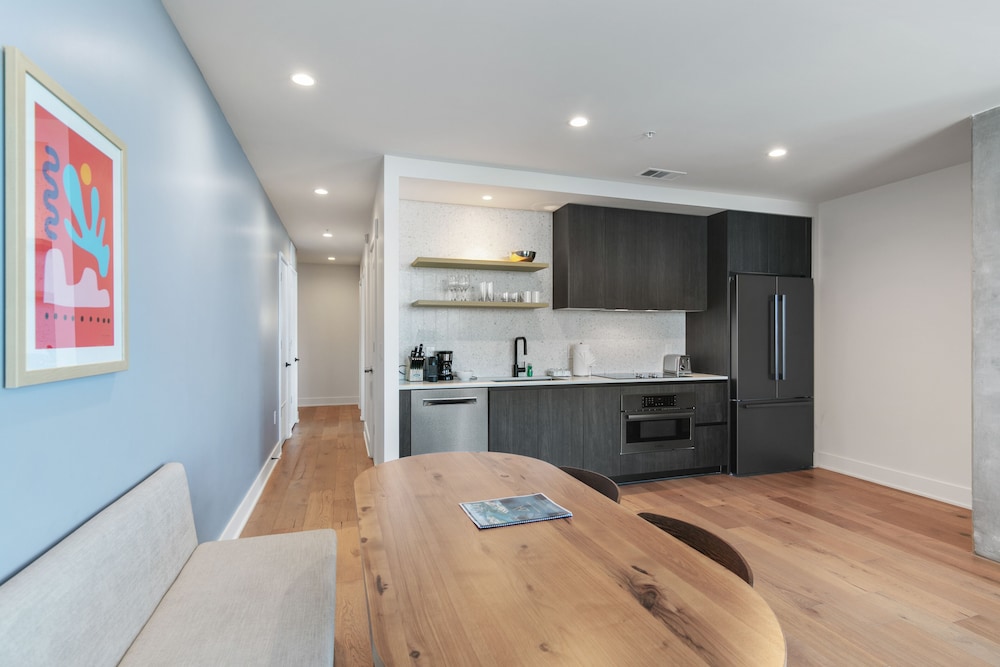 Austin Condo Hotel - photo 230
