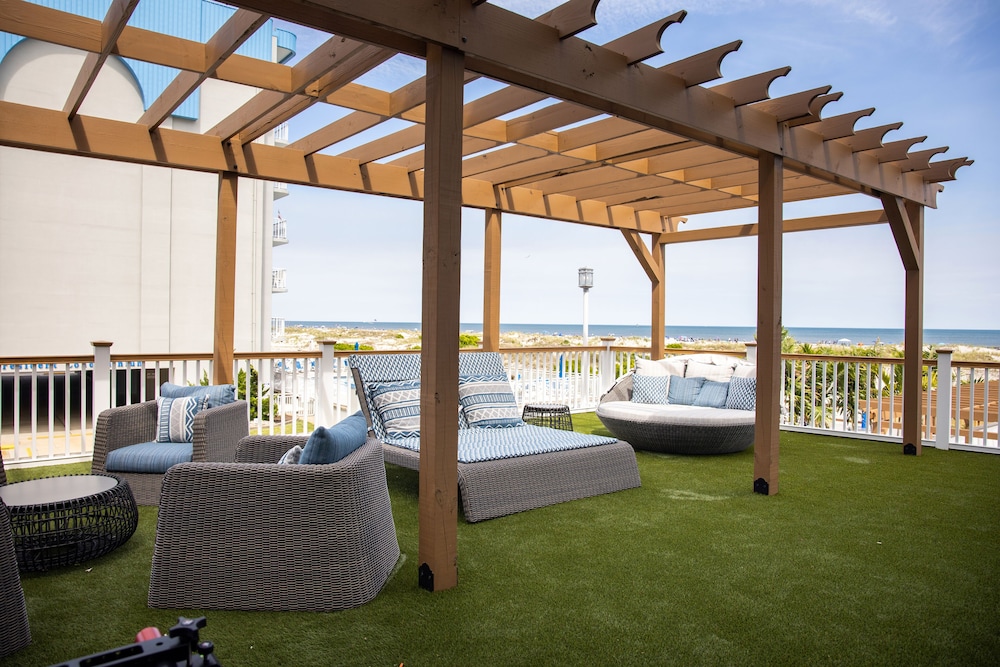 Regal Plaza Beach Resort - photo 25