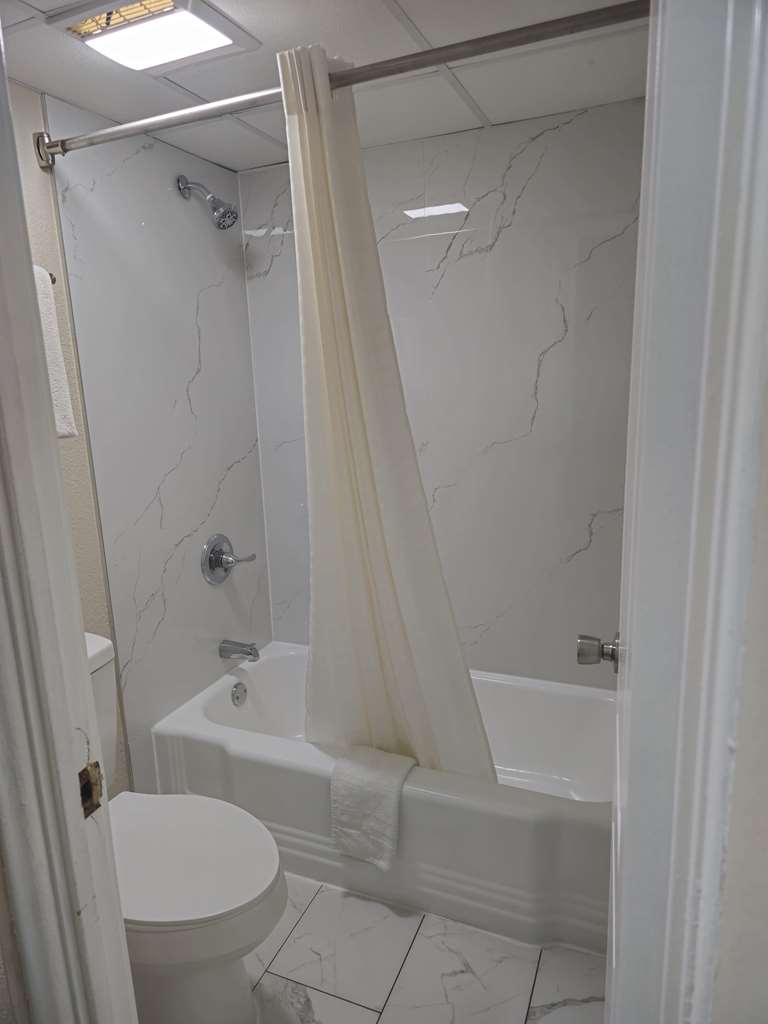 Americas Best Value Inn Elizabethtown - photo 18