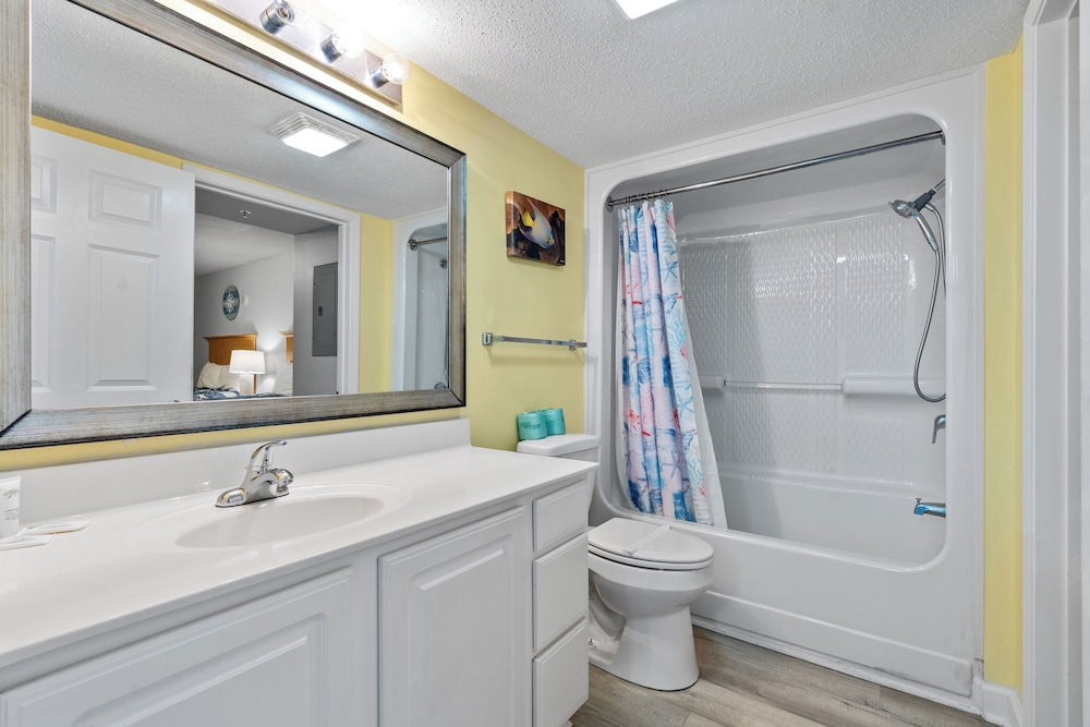 Paradise Resort by Elliott Beach Rentals - photo 22