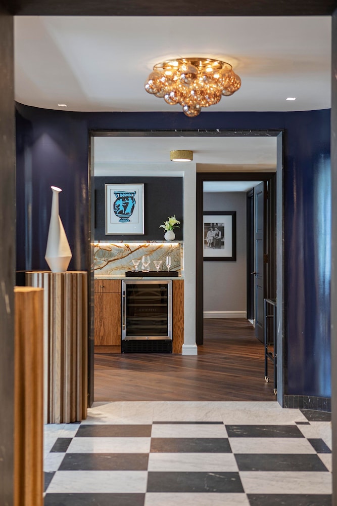 JW Marriott Essex House New York - photo 46