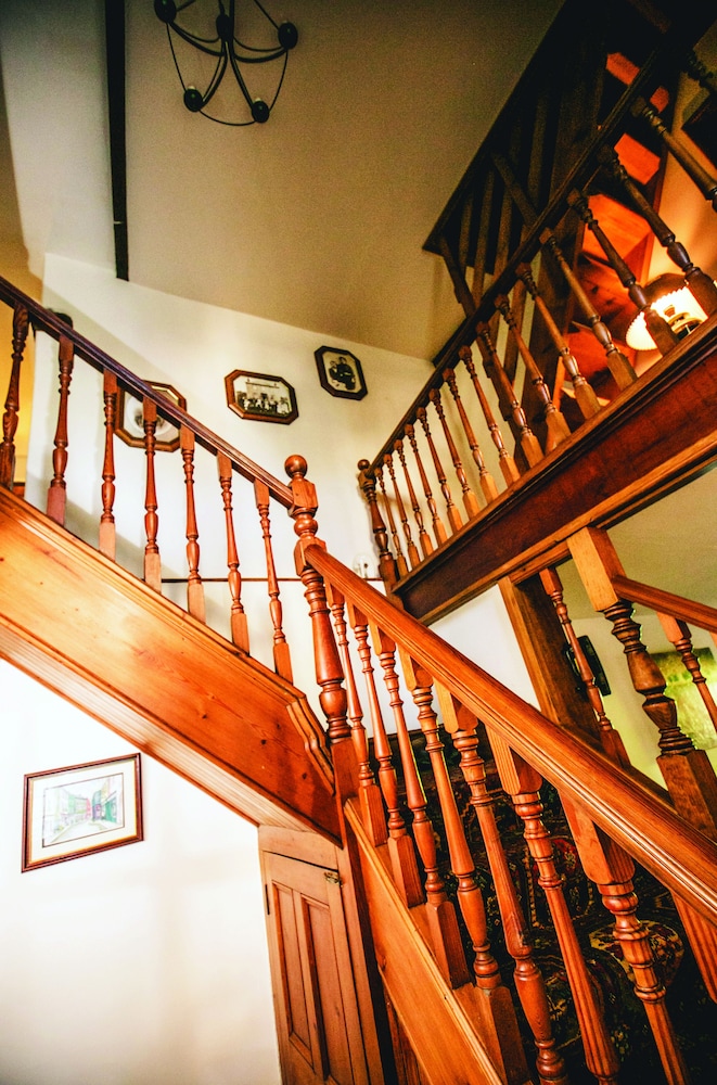 Weycroft Mill House Bed and Breakfast — 4-Star Luxury Hotel in Axminster, United Kingdom