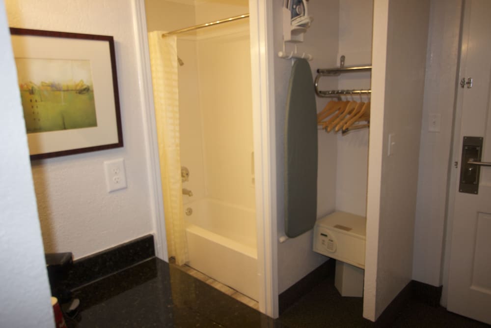 At Home Inn & Suites - photo 46