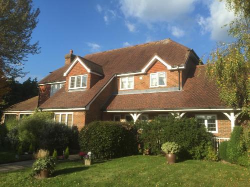 Tirol House — 4-Star Luxury Hotel in Steyning, United Kingdom