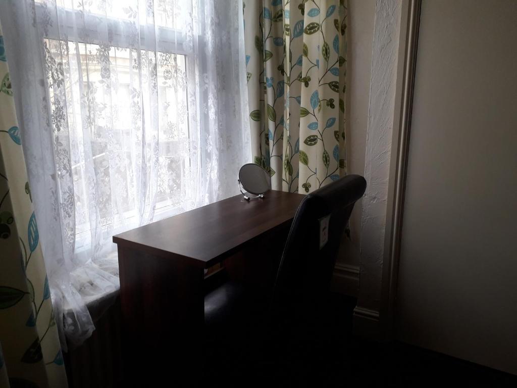 Birchwood Apartment — 4-Star Luxury Hotel in Llandudno, United Kingdom