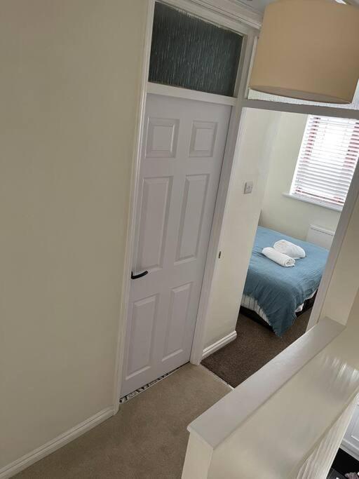 Rotherham Meadowhall Magna Utilita Arena with WIFi and Driveway — hotel in Rotherham