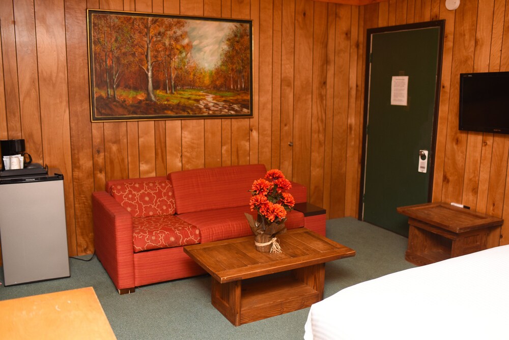 Chestnut Grove Resort - photo 15