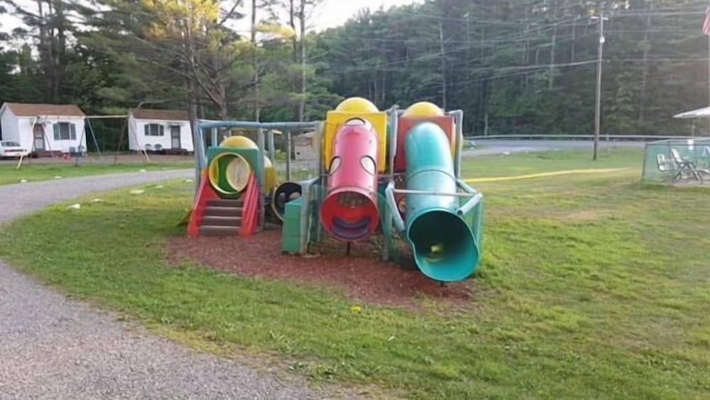 Catskill Motor Court Motel - photo 23