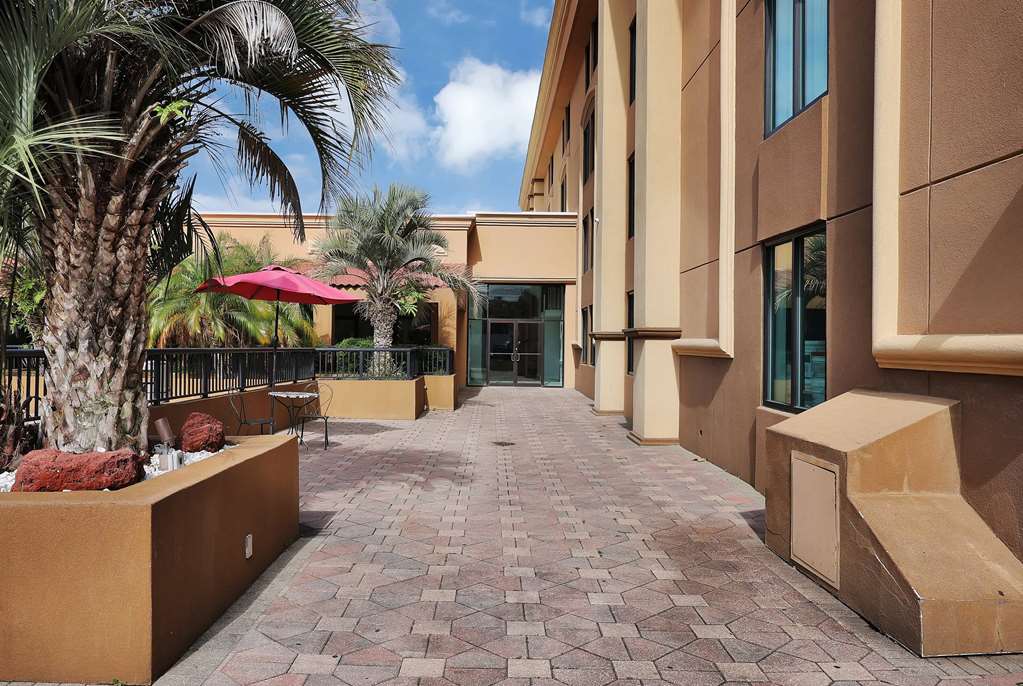 Ramada by Wyndham Jacksonville I 95 by Butler Blvd - photo 97