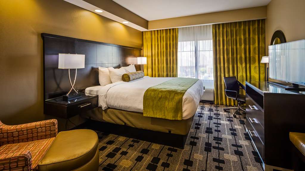 Best Western Premier University Inn - photo 10