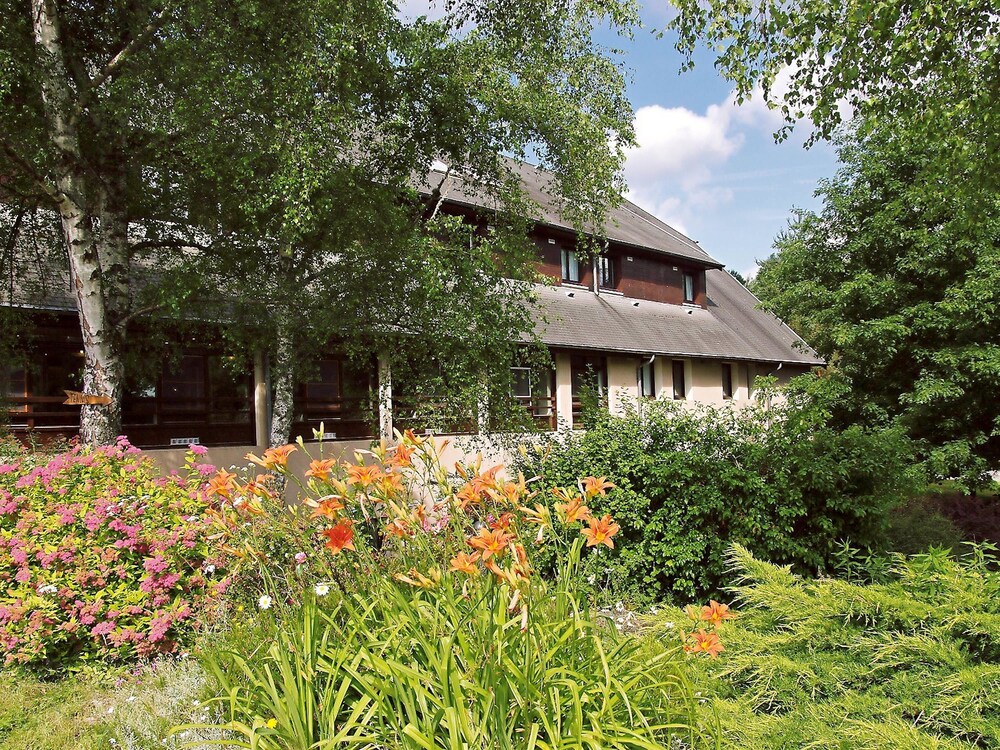 ibis Egletons - carbon neutral hotel in Egletons