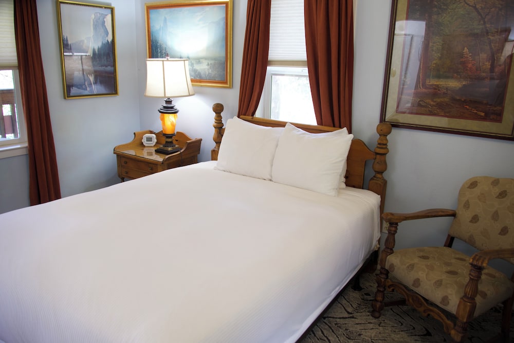 Yosemite Bug Rustic Mountain Resort - photo 29