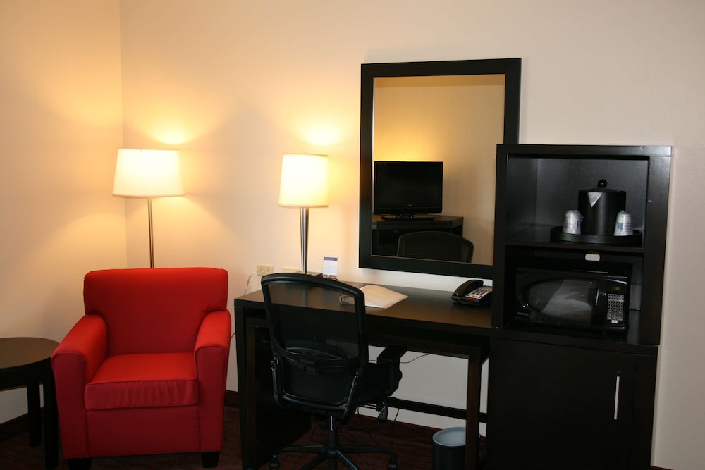 Hampton Inn & Suites Lebanon - photo 17