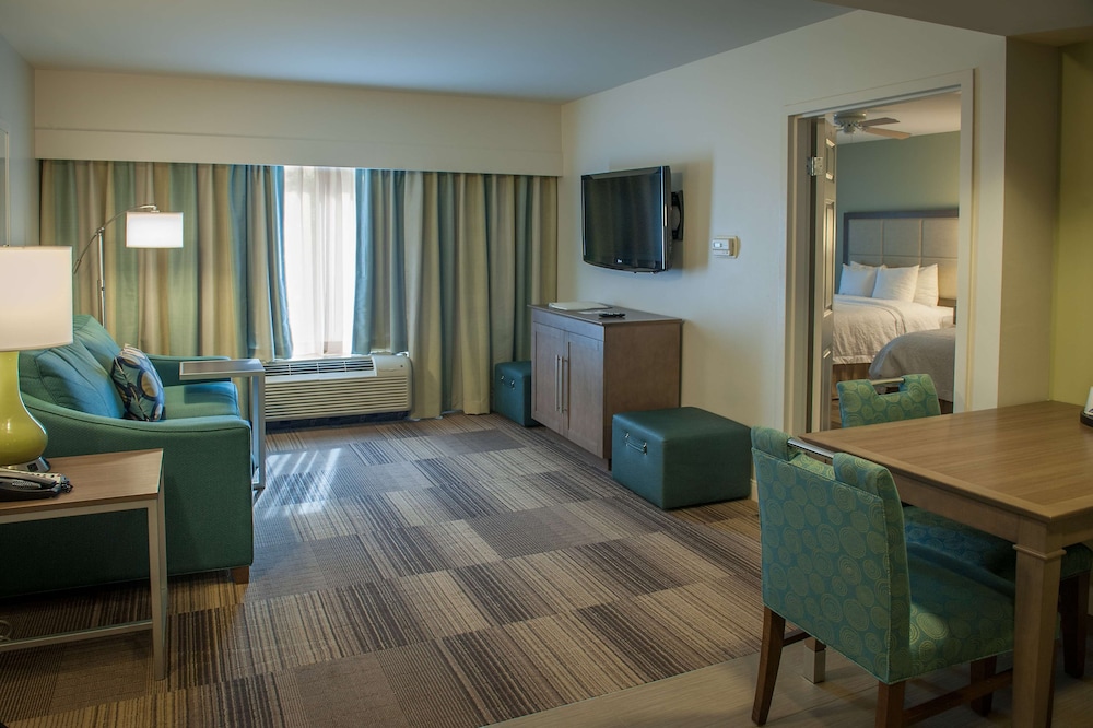 Hampton Inn & Suites New Orleans Elmwood Clearview Pkway LA - photo 25