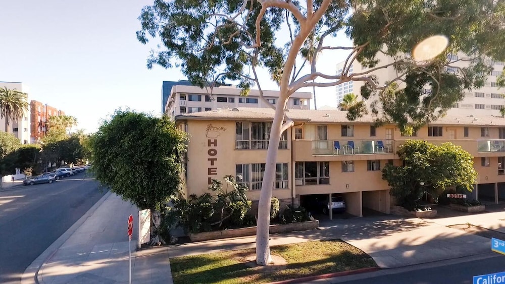 Cal Mar Hotel Suites - photo 20