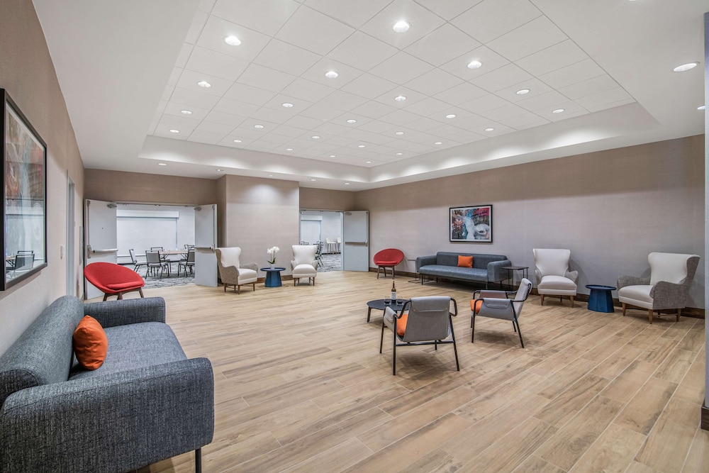 Hyatt Place Newark Silicon Valley - photo 63