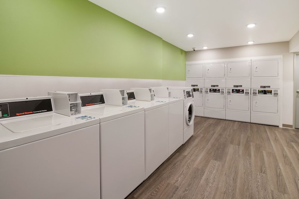 WoodSpring Suites East Lansing University Area - photo 35