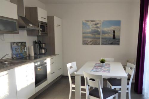 Haus am Meer Ferienwohnung Deluxe — 4-Star Luxury Hotel in Varel, Germany