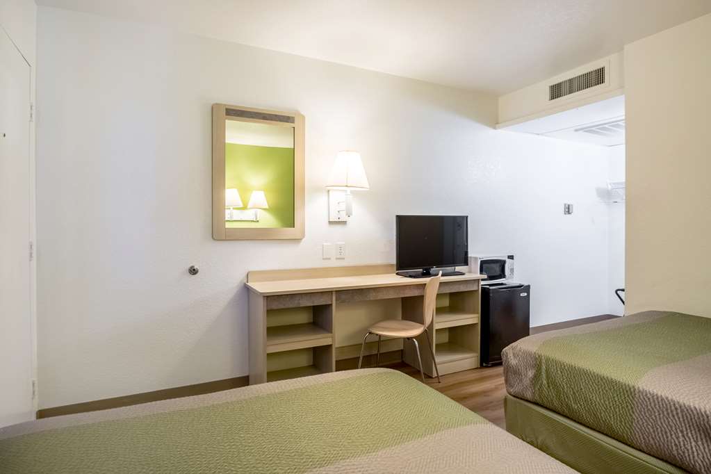 Motel 6 Pueblo CO I 25 - photo 15