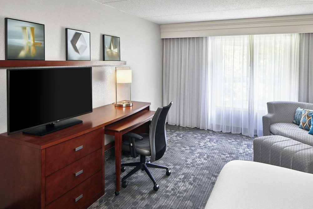 Courtyard by Marriott Rochester East Penfield - photo 9