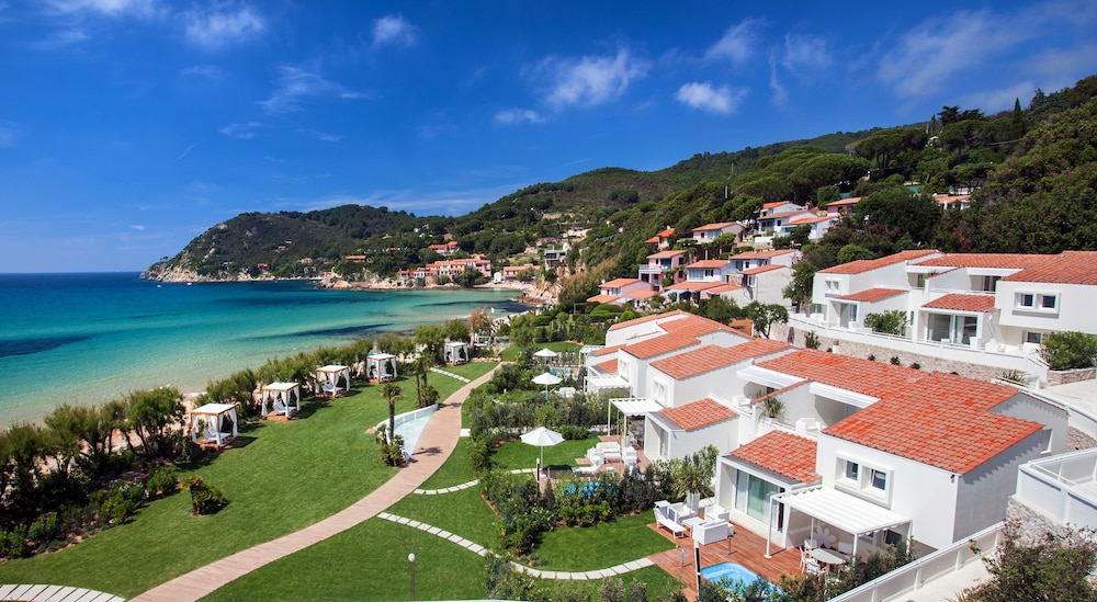 Baia Bianca Suites in Portoferraio, Italy