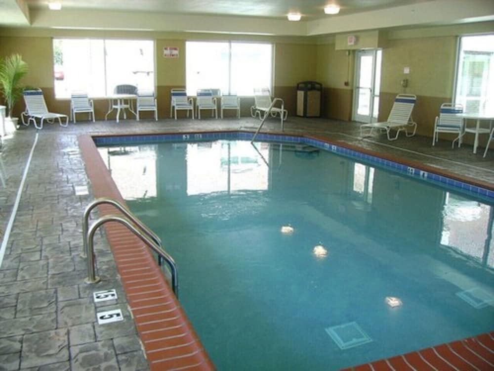 Holiday Inn Express & Suites Lexington Dtwn Area Keenland by IHG - photo 23