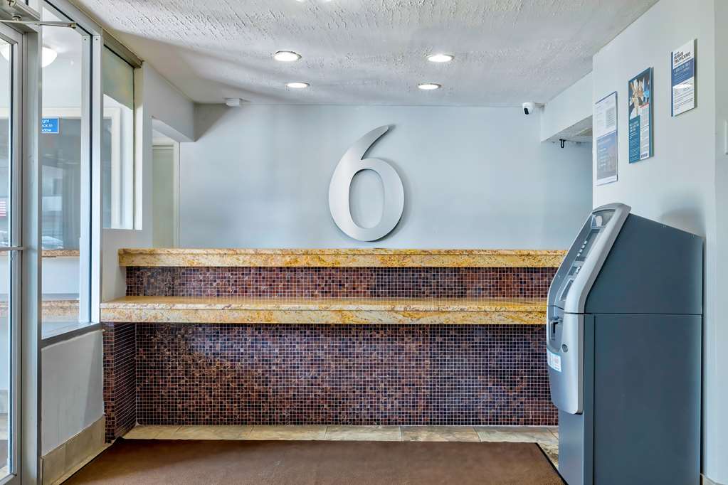 Motel 6 Harrisburg PA Near PA Expo Center - photo 2