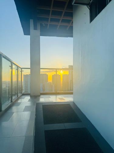 Cozy 1 Studio Room The Residences BGC Taguig — 4-Star Luxury Hotel in Manila, Philippines