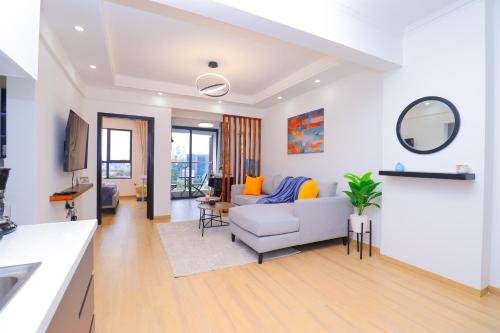 1BR Marina Bay Westlands with rooftop pool gym & city views