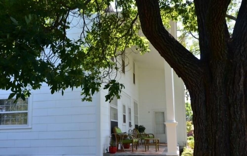 Sassafras Inn - photo 23