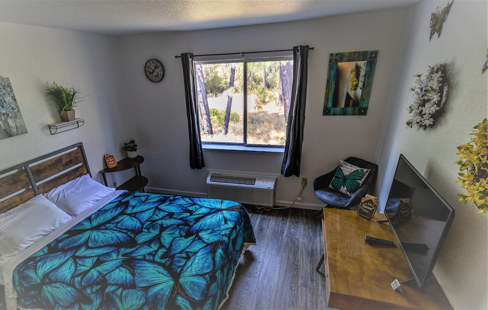 Brownsville Motel - photo 5