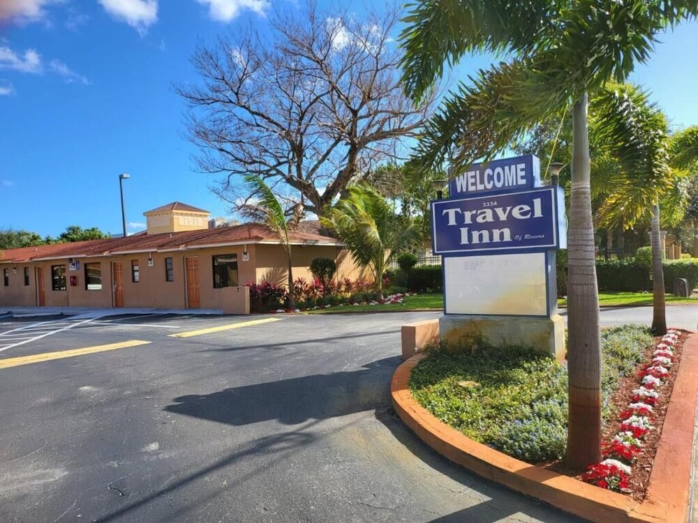 Travel Inn of Riviera Beach - photo 18