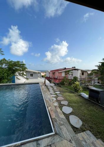 Villa Arawak 3 chambres piscine jacuzzi plage — 4-Star Luxury Hotel in Sainte-Luce, Martinique