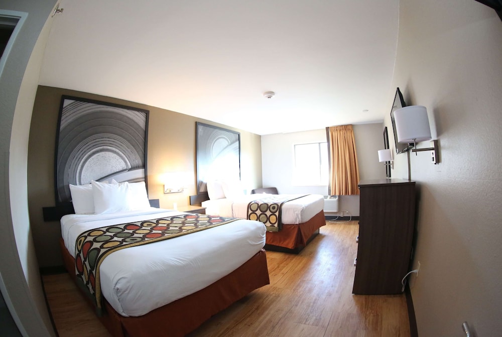 Super 8 by Wyndham Portsmouth - photo 8