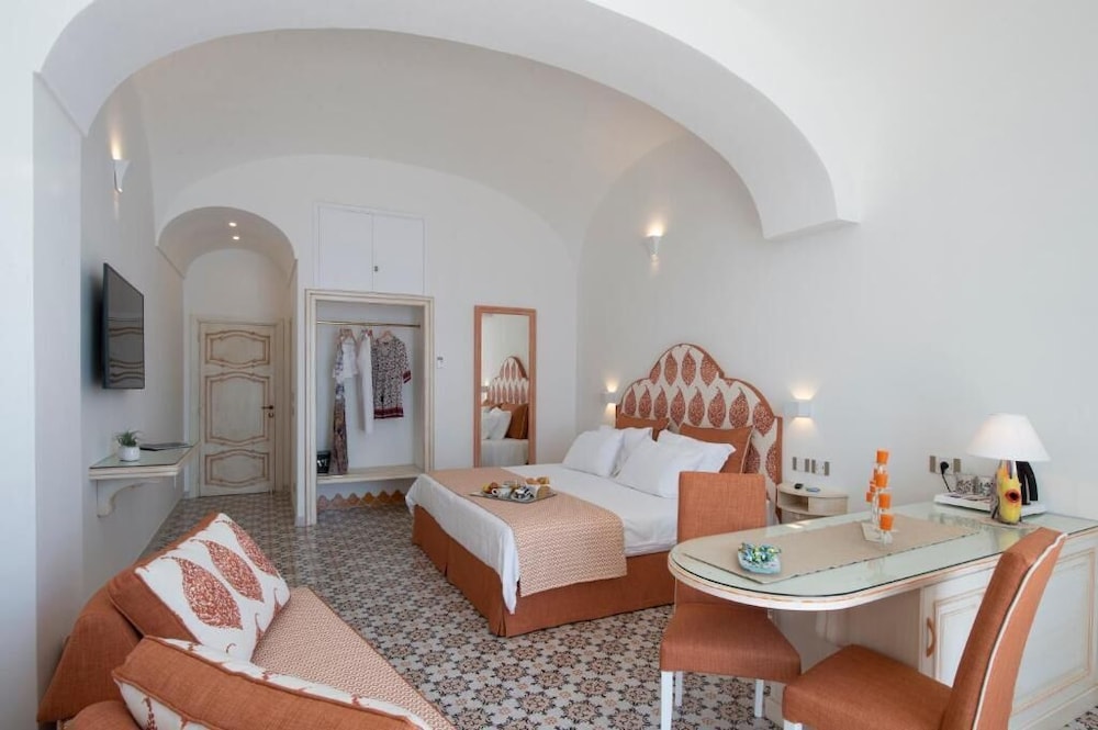 Casa Caprile Positano — 4-Star Luxury Hotel in Positano, Italy