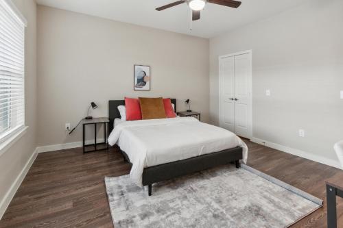 C Creek 4306 I New Construction 1Bd Apt I Gated — 4-Star Luxury Hotel in Houston, United States