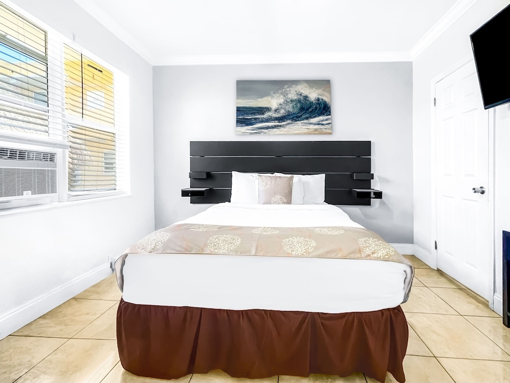 Hollywood Beach Hotels - photo 29