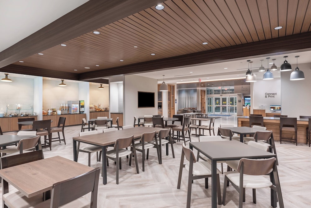 Fairfield Inn & Suites Houston Memorial City Area - photo 31