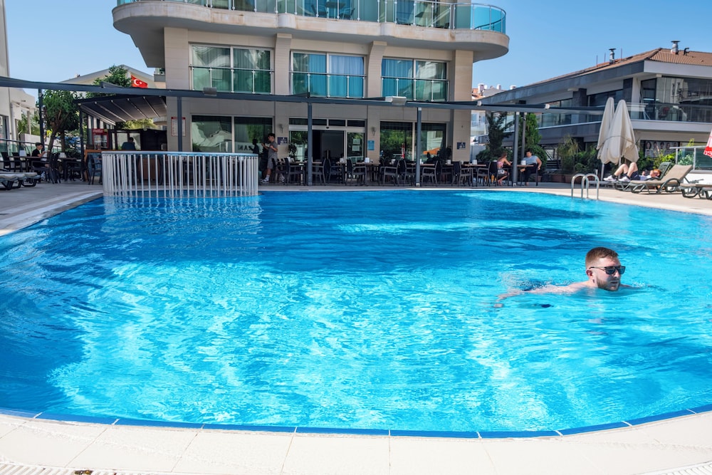 Alkan Hotel — Marmaris