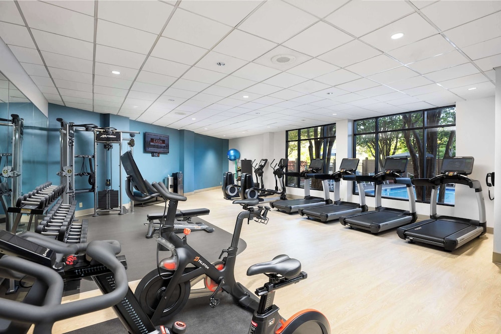 DoubleTree by Hilton Houston Medical Center Hotel & Suites - photo 46