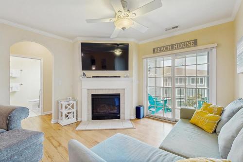 Bayside Resort 31568 Winterberry Pkwy. #305 — hotel in Selbyville