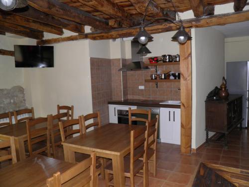 Apartamentos Turísticos Peñafiel — 4-Star Luxury Hotel in Penafiel, Spain