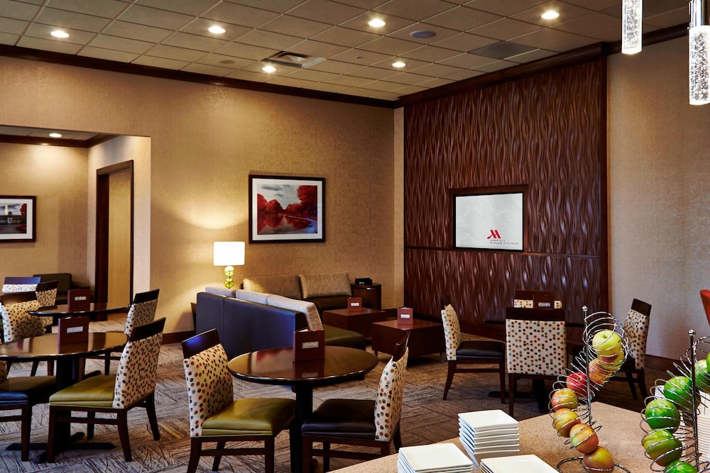 Columbus Airport Marriott - photo 43
