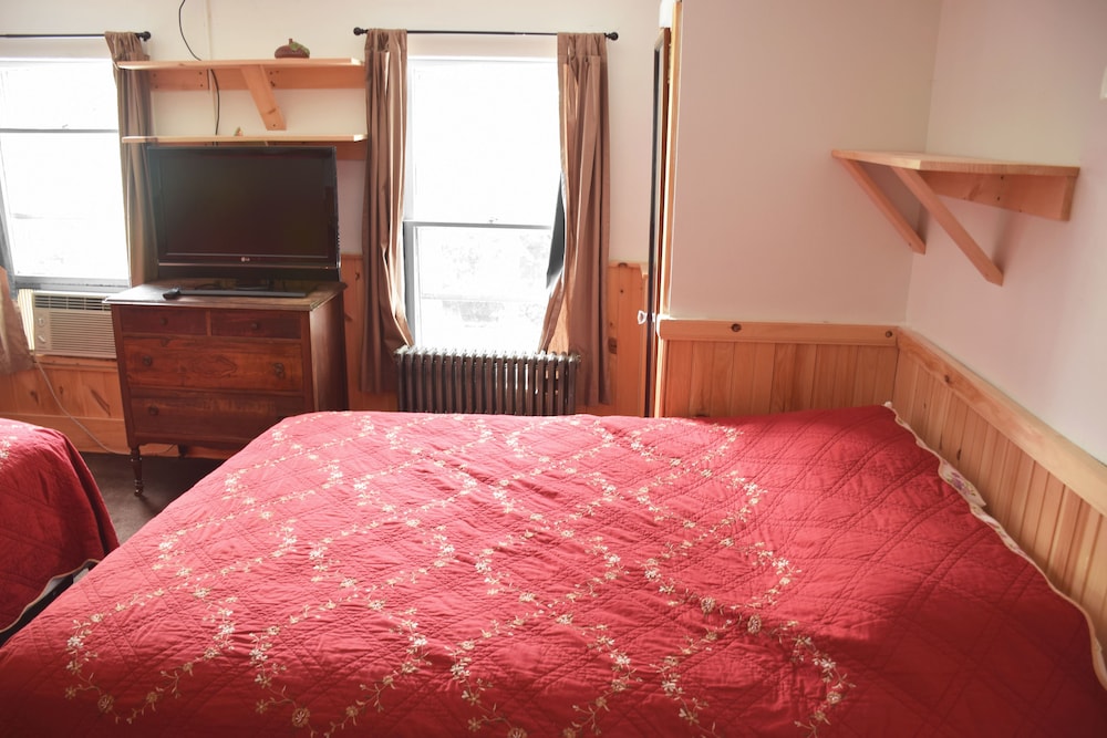The Baseball Hotel - photo 68