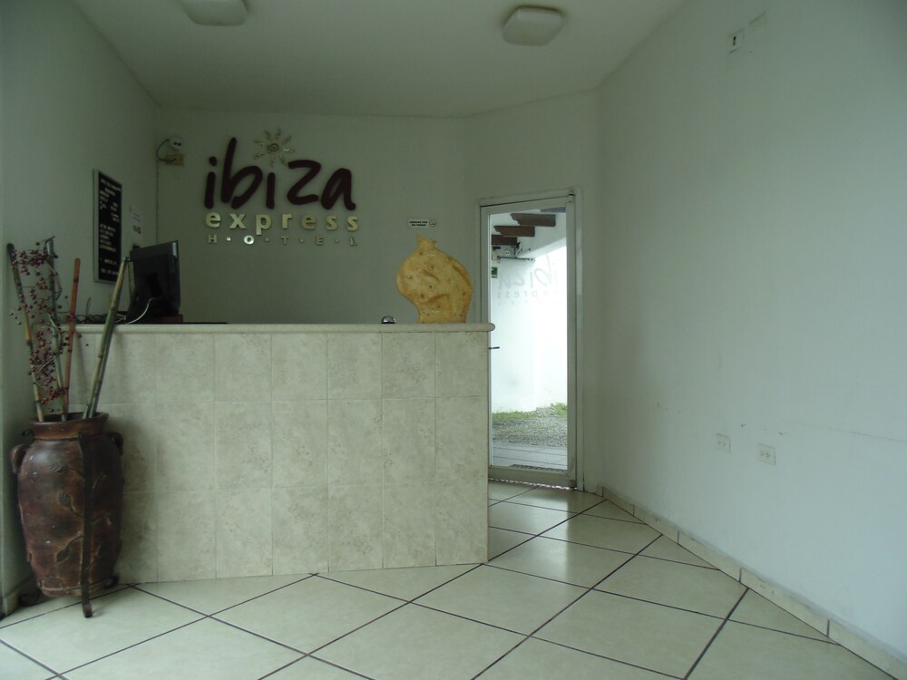 Ibiza Express Hotel — Tapachula — photo 2