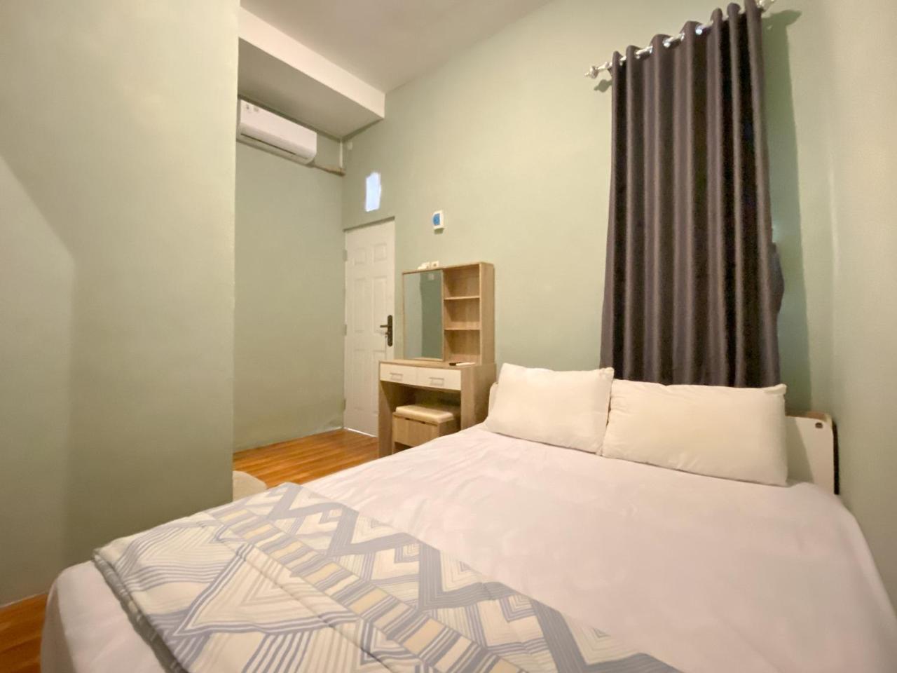 Duta Elite Kostel Syariah near RSUD Caruban Redpartner in Madiun, Indonesia