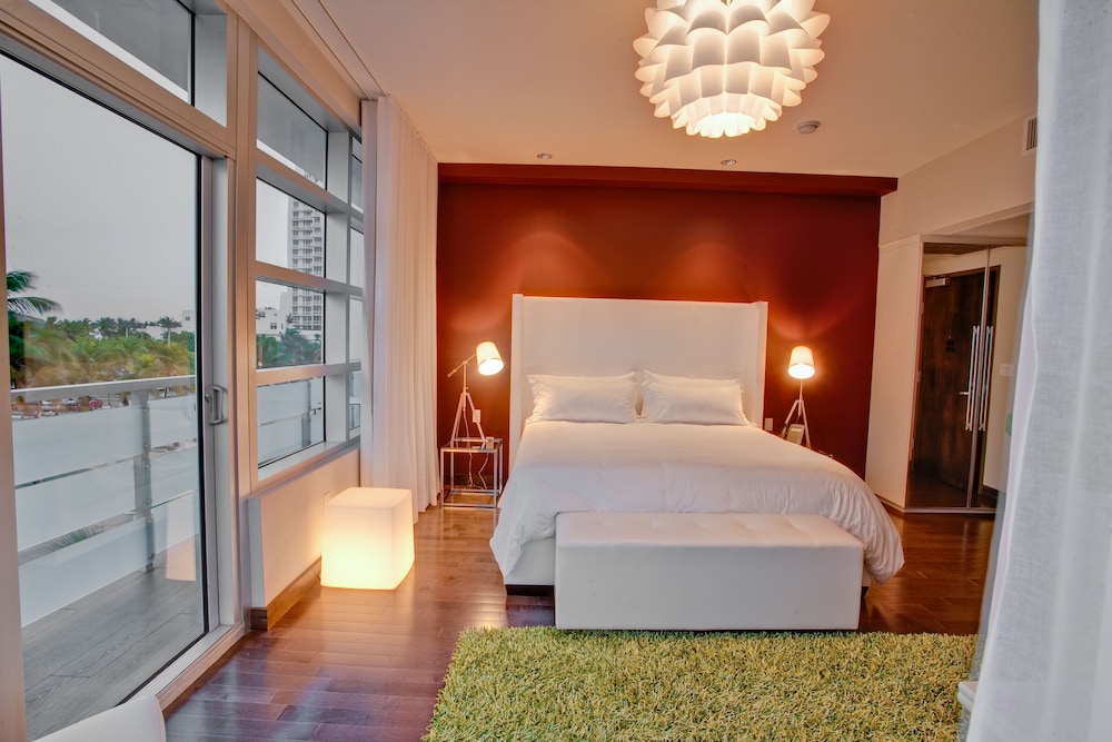 Prime Hotel - last minute hotel in Miami Beach