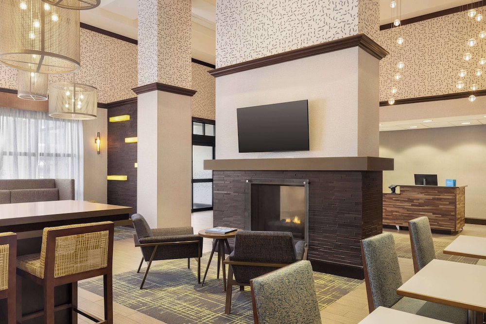 Hampton Inn by Hilton Shelton - photo 2