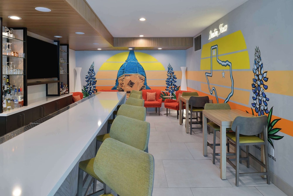 Hilton Garden Inn Denton - photo 31