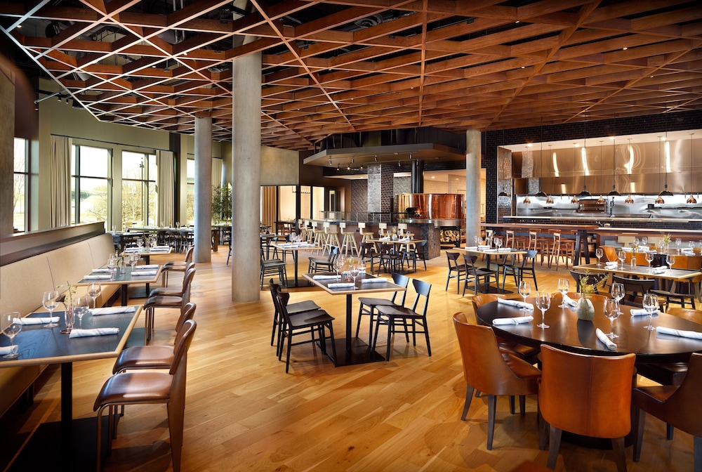 Omni Viking Lakes Hotel - photo 34